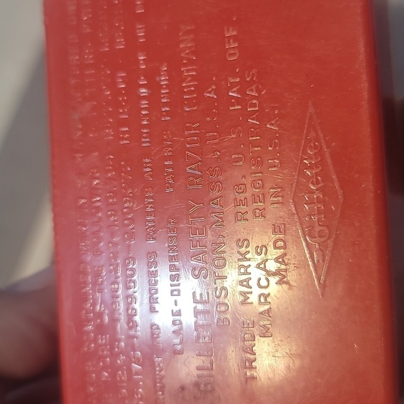 Gillette Vintage Gold Super Speed One Piece Razor With Original Case And Blades - Picture 3 of 3